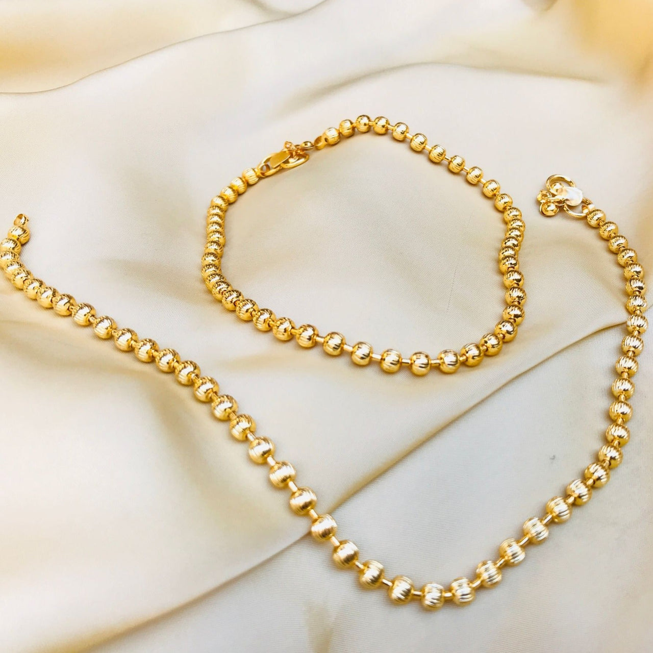 HIGH QUALITY GOLD PLATED BALL ANKLET