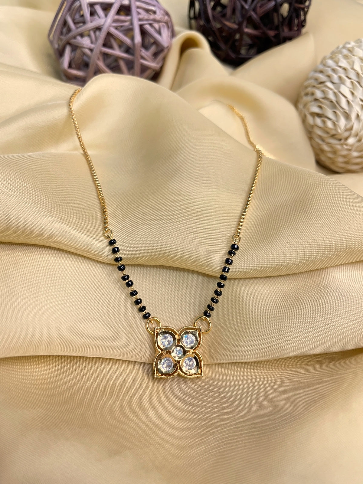 Beautiful Stylish Unique Flower Polki Mangalsutra - Abdesignsjewellery