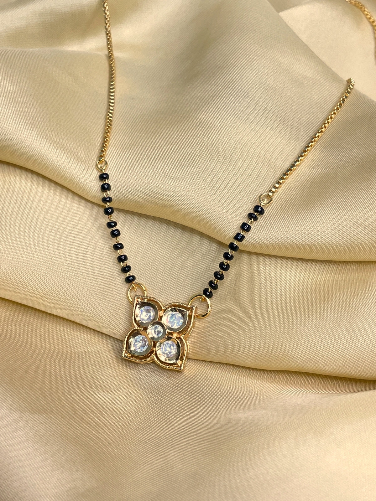 Beautiful Stylish Unique Flower Polki Mangalsutra - Abdesignsjewellery