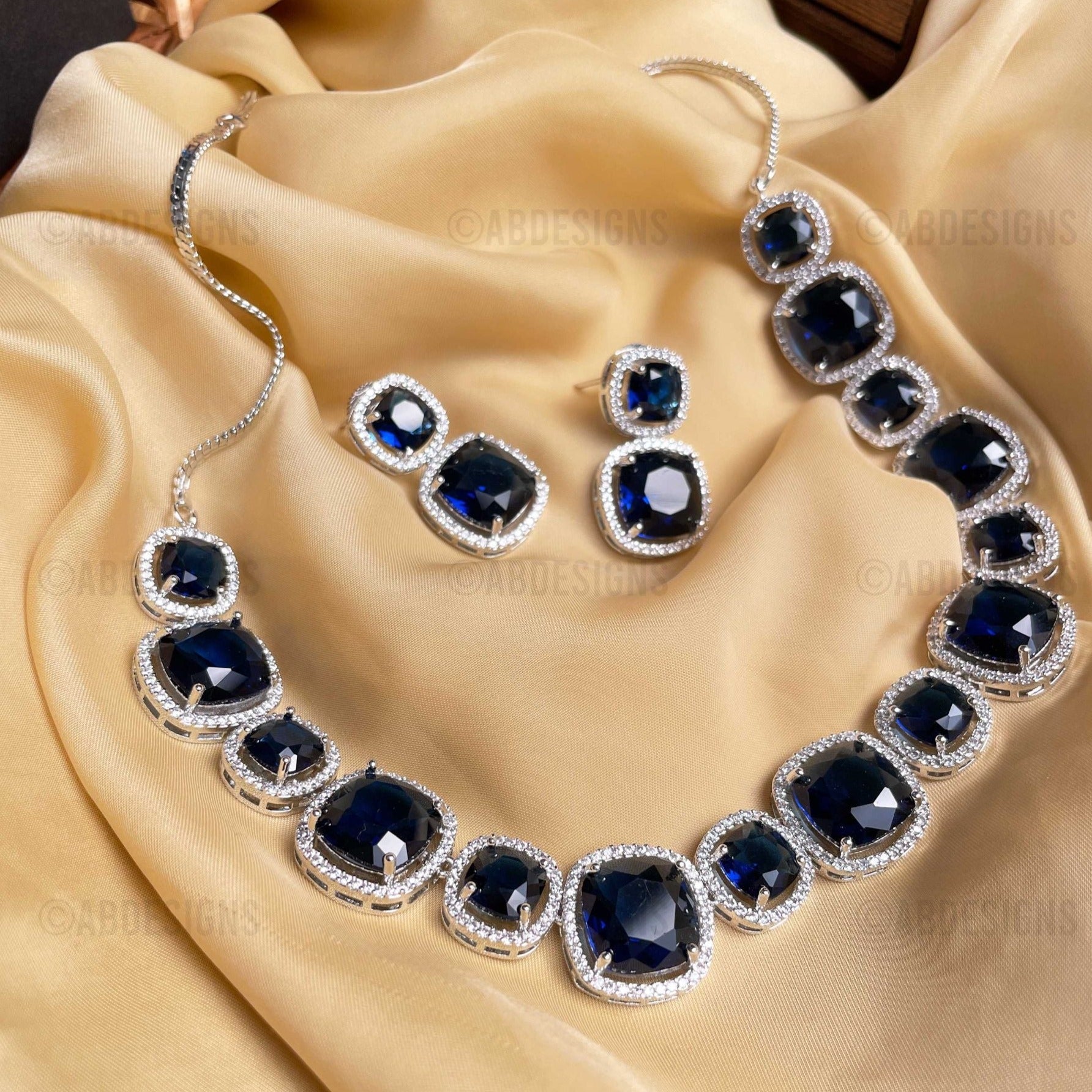 Celebrated Renowned Silver Diamond Choker Necklace - Abdesignsjewellery