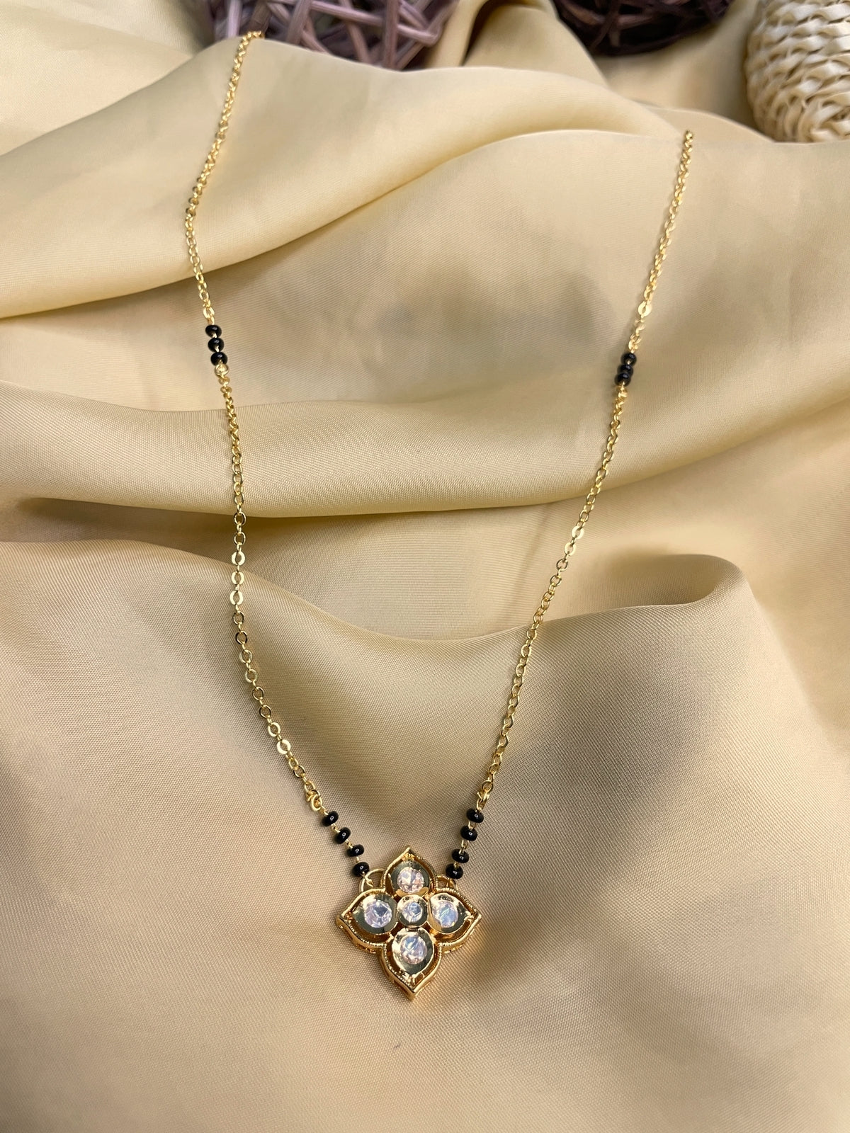 Appealing White Flower Polki Mangalsutra - Abdesignsjewellery