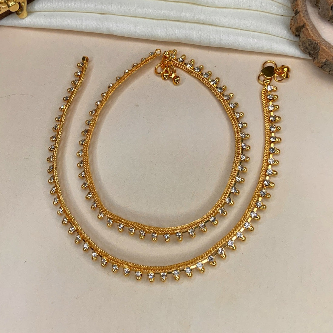 BEAUTIFUL GOLD PLATED DIAMOND ANKLET - Abdesignsjewellery