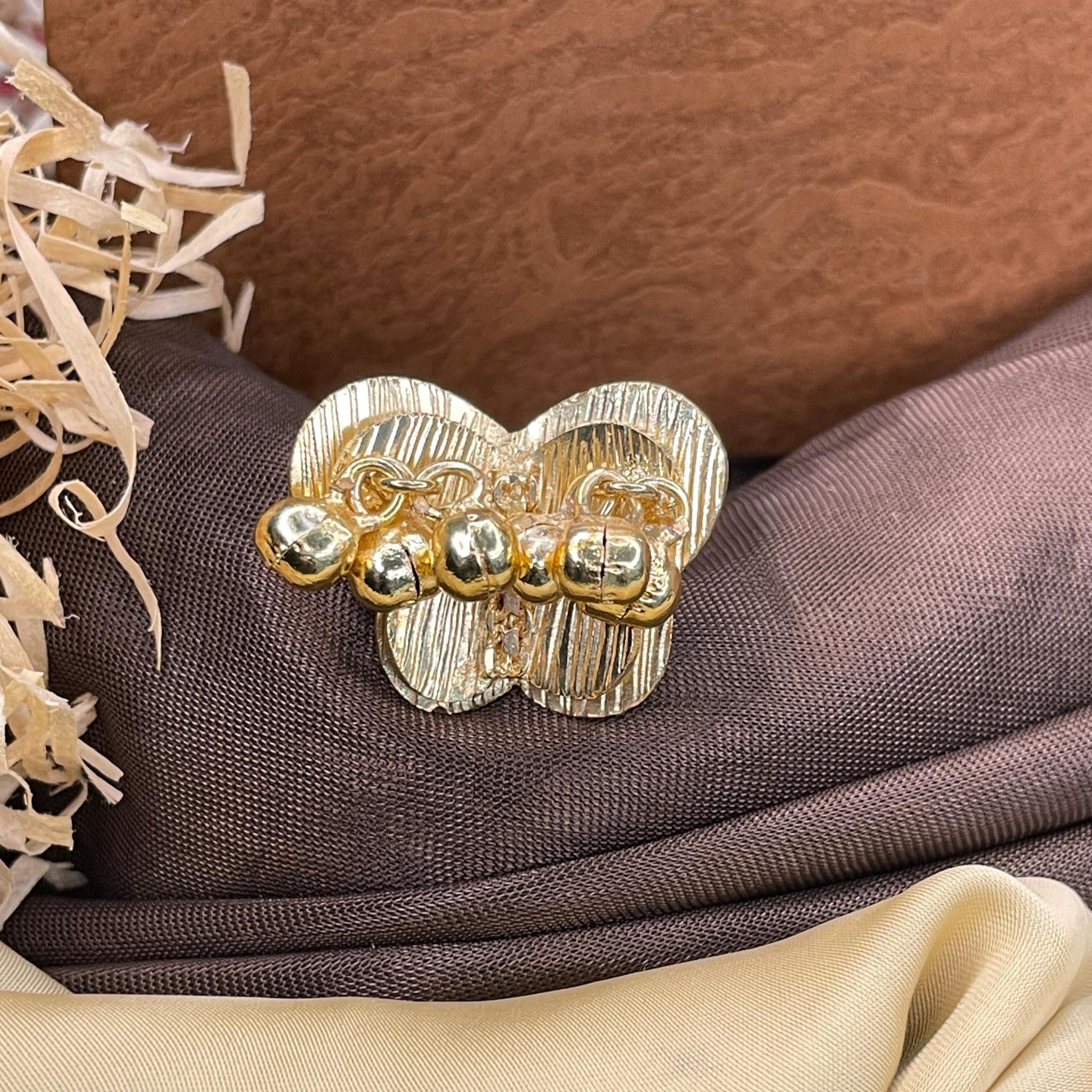 Prepossessing Gungru Butterfly Ring