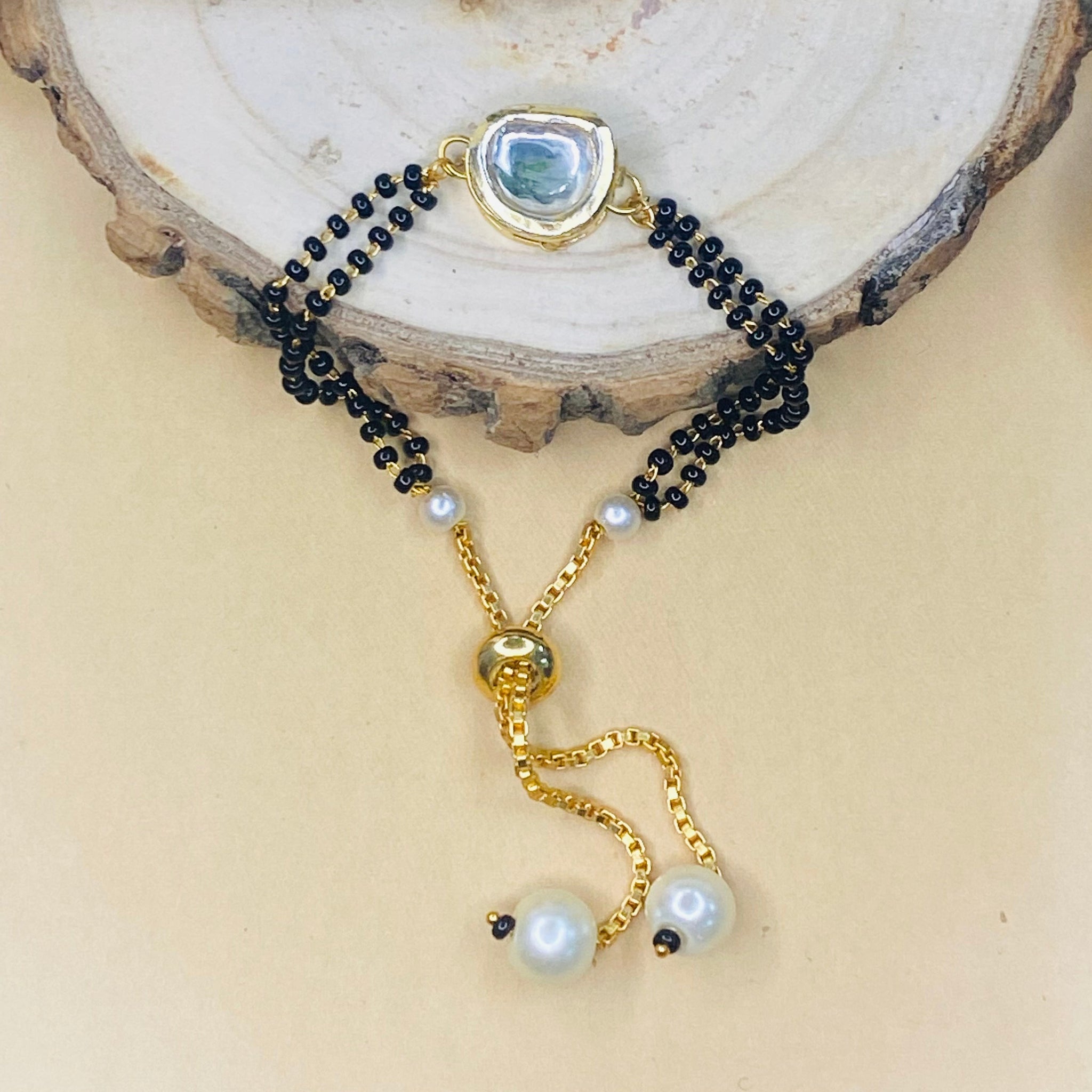 White Kundan Hand Mangalsutra