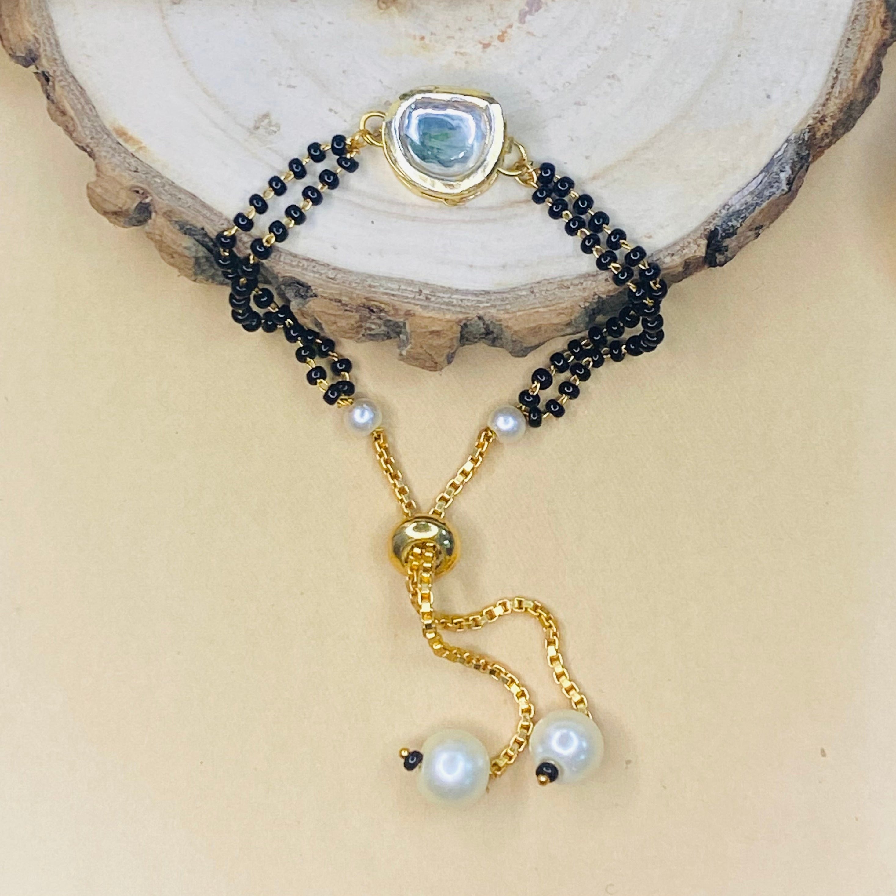 White Kundan Hand Mangalsutra