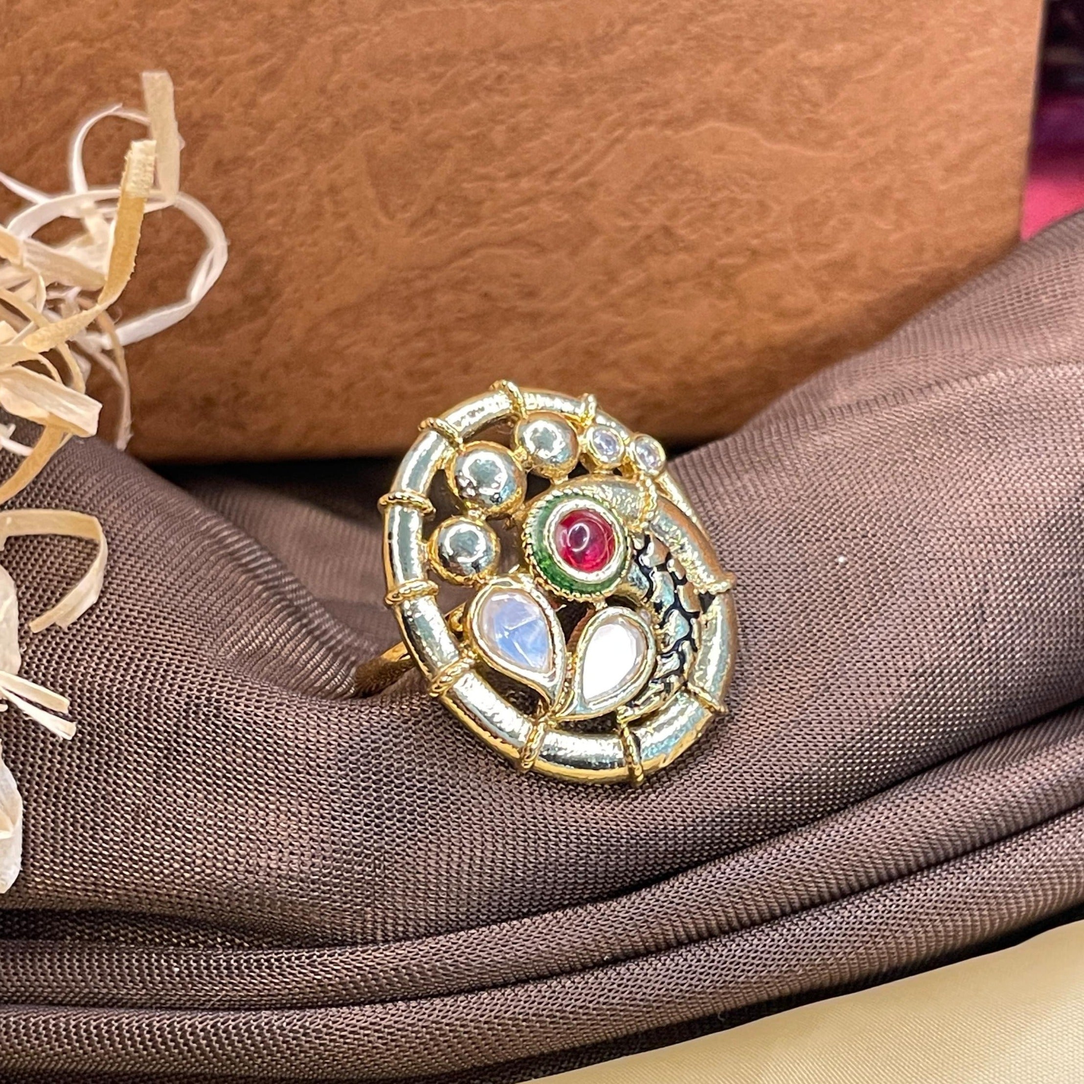 Antique Round Shape Golden Ring - Abdesignsjewellery