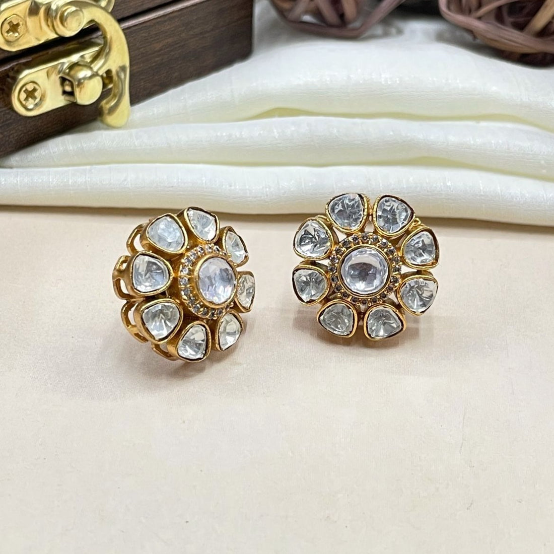 Gorgeous Flower Uncut Kundan Polki Studs