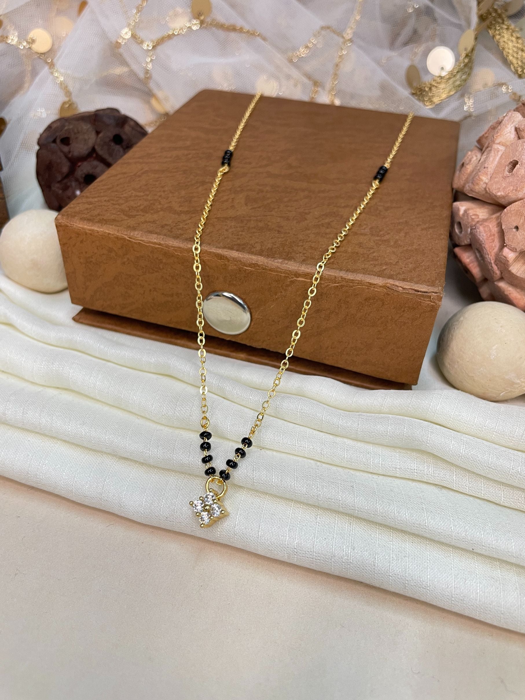 Elegant Floral Diamond Pendant Mangalsutra - Abdesignsjewellery