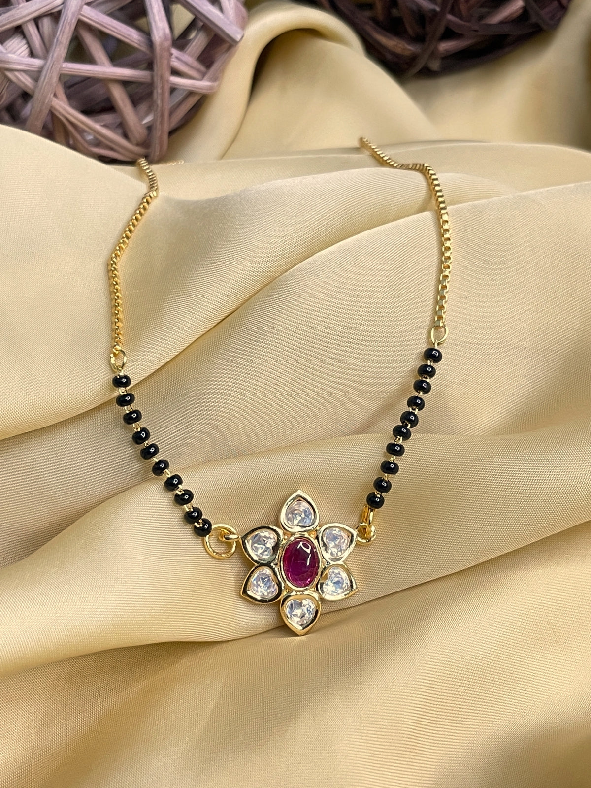 High Quality Unique Pink Flower Polki Mangalsutra