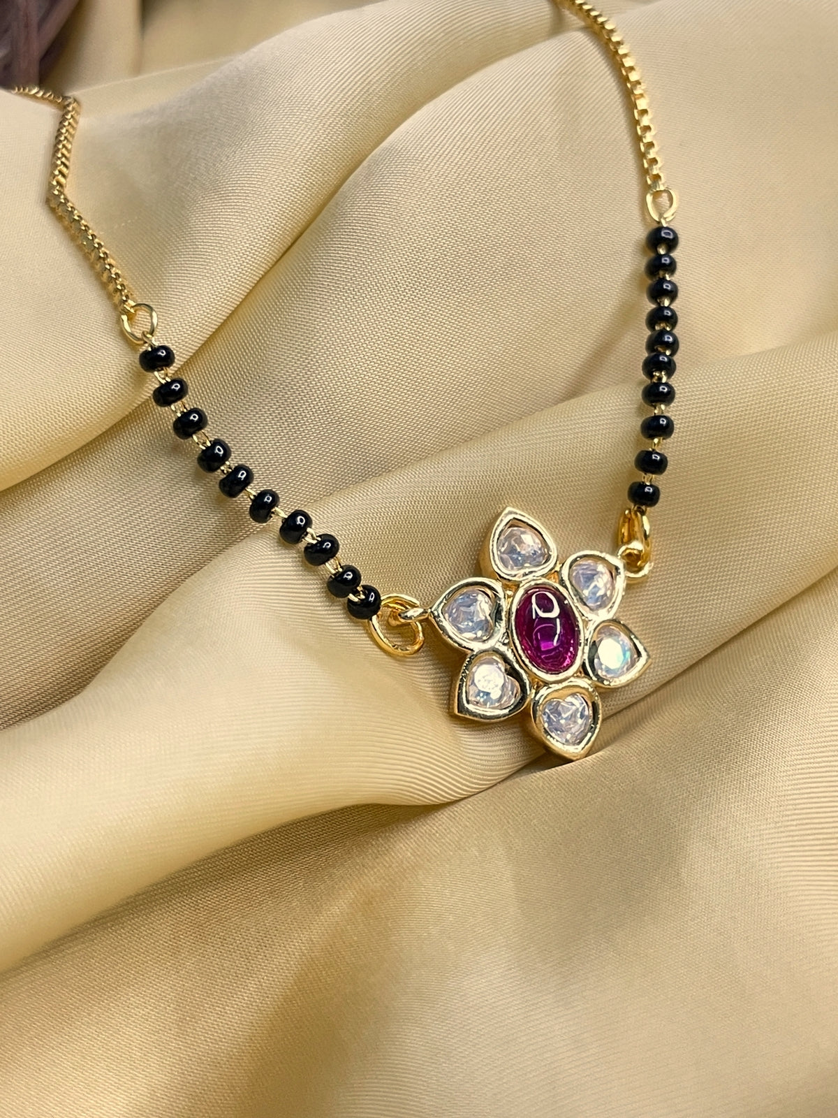 High Quality Unique Pink Flower Polki Mangalsutra