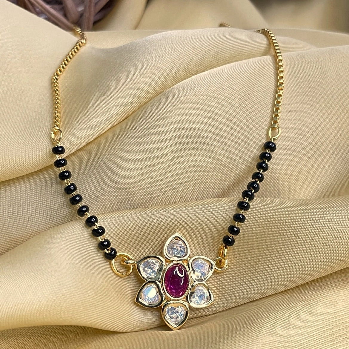 High Quality Unique Pink Flower Polki Mangalsutra