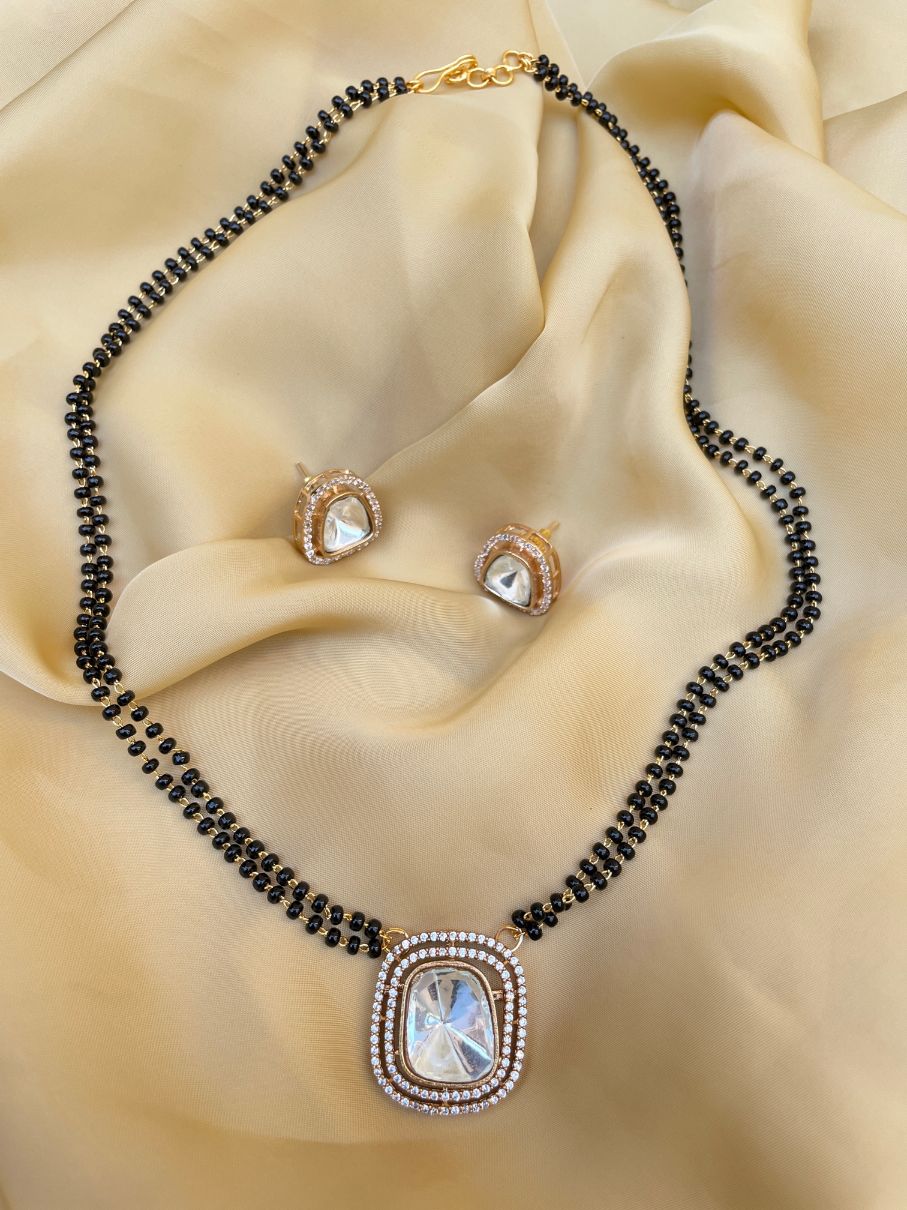 Uncut Gold Polki Diamond Mangalsutra & Earrings