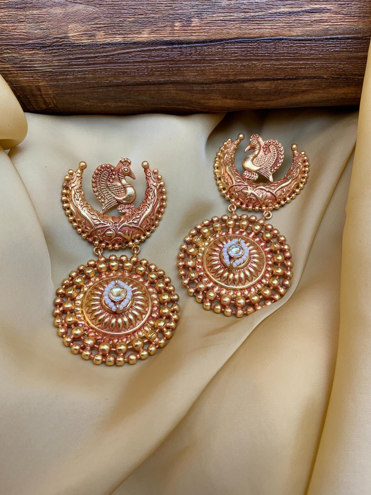 Charming Antique Golden Beautiful Earring - Abdesignsjewellery