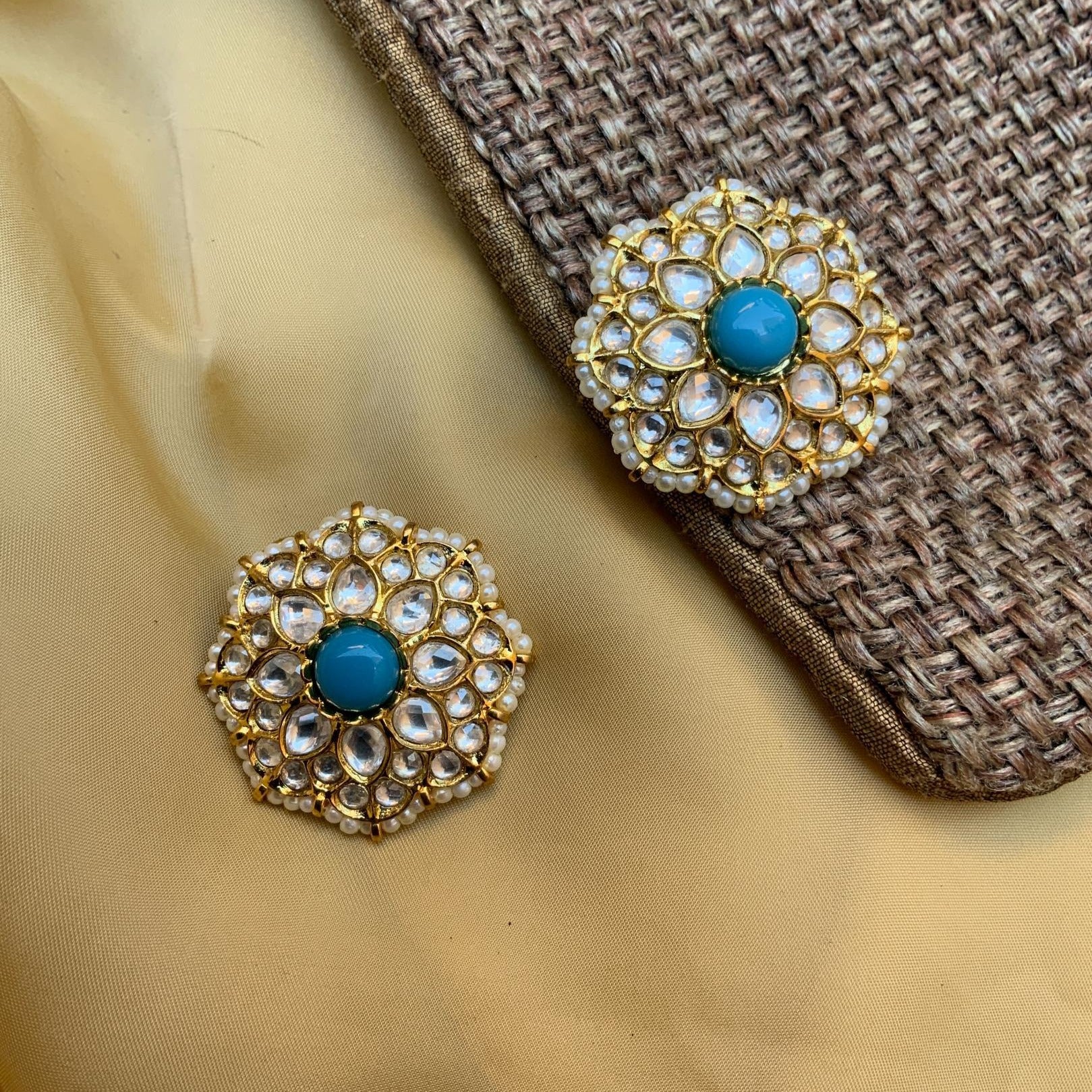 Round Sky Blue Stone Kundan Earring
