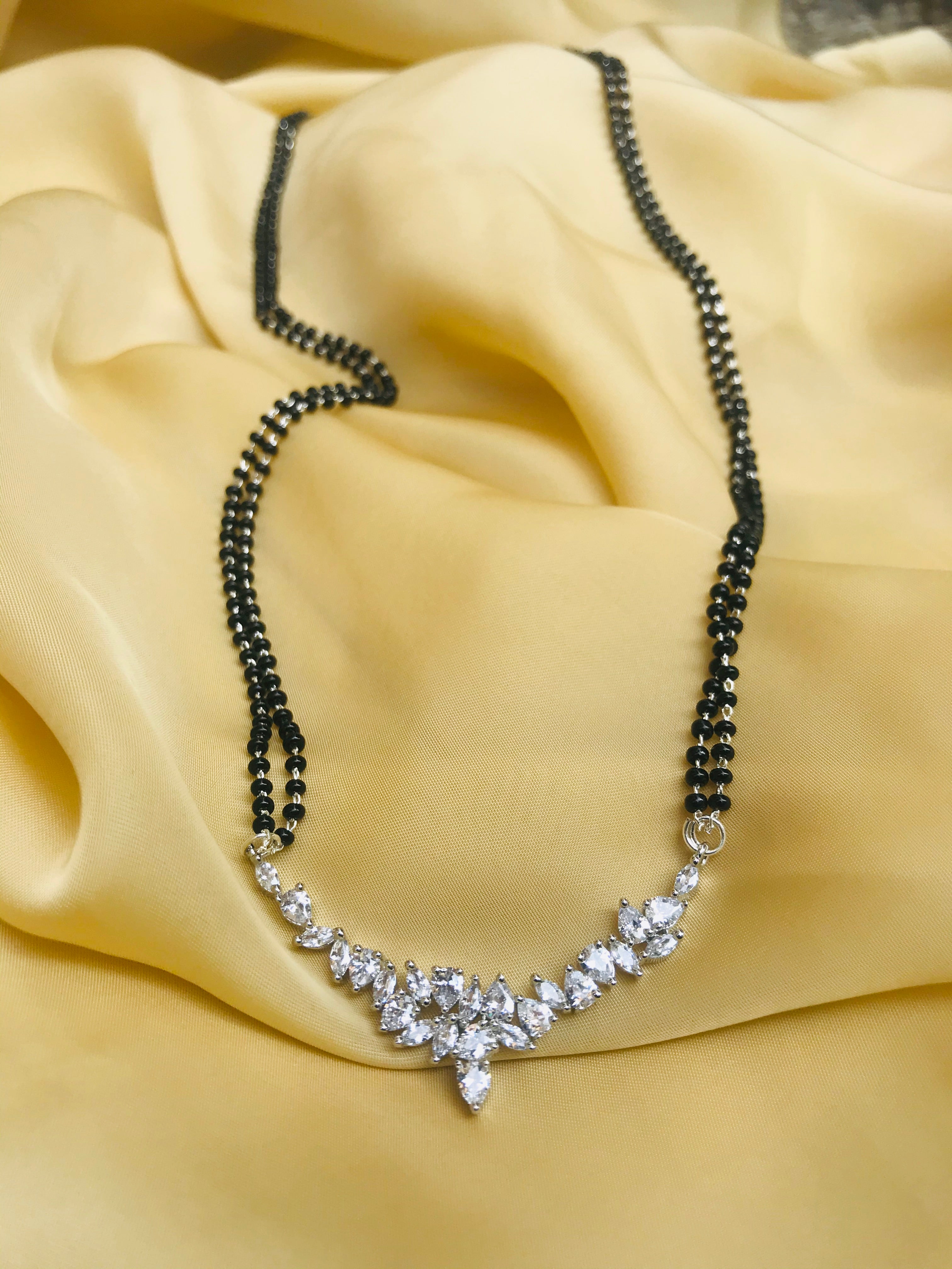 Trance Cluster Silver Diamond Stone Mangalsutra