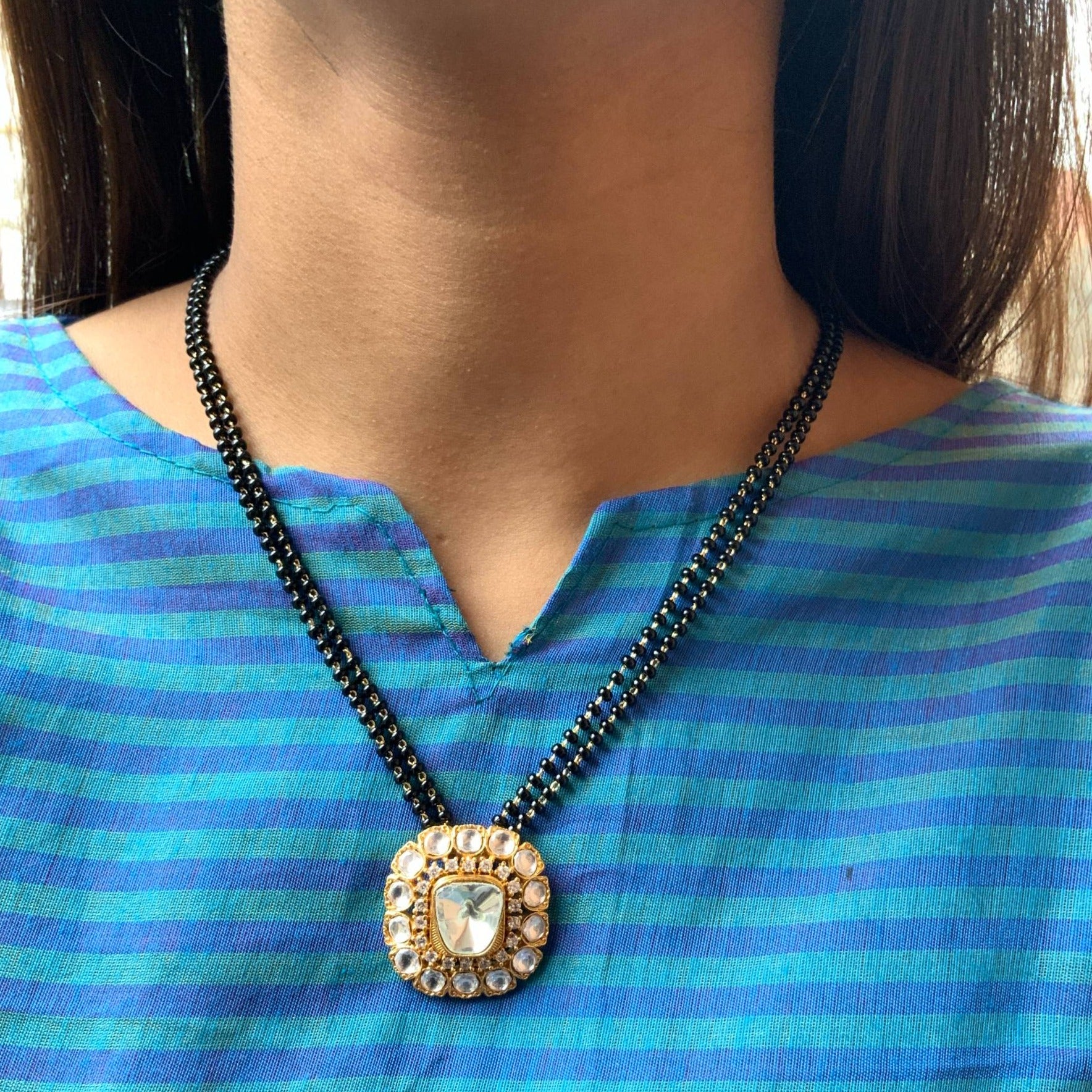 Beautiful Real Kemp Stone Pendant Mangalsutra - Abdesignsjewellery