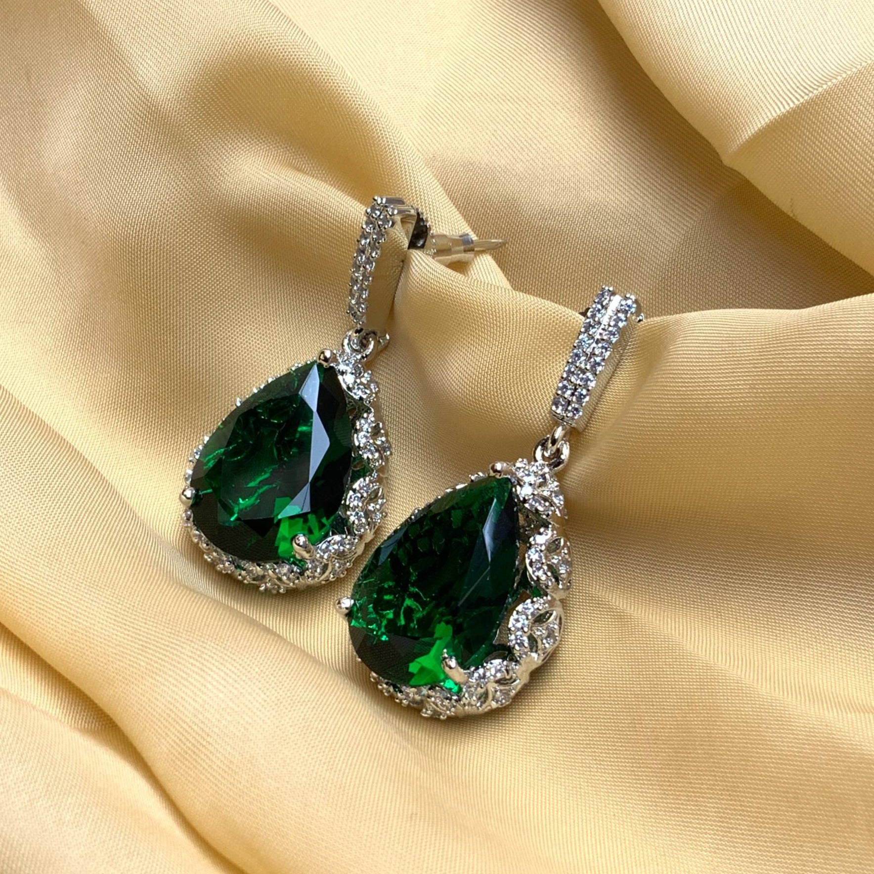 Sterling Silver Emerald CZ Tear Drop Earring