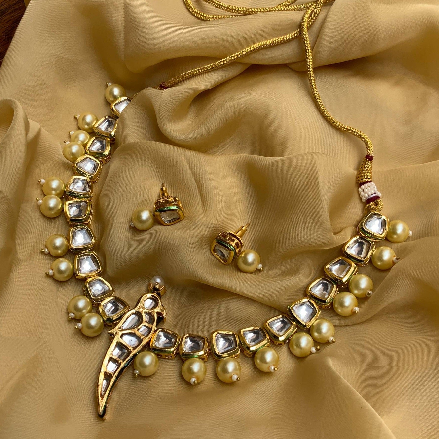 Beautiful Parrot Pearl Kundan Necklace - Abdesignsjewellery