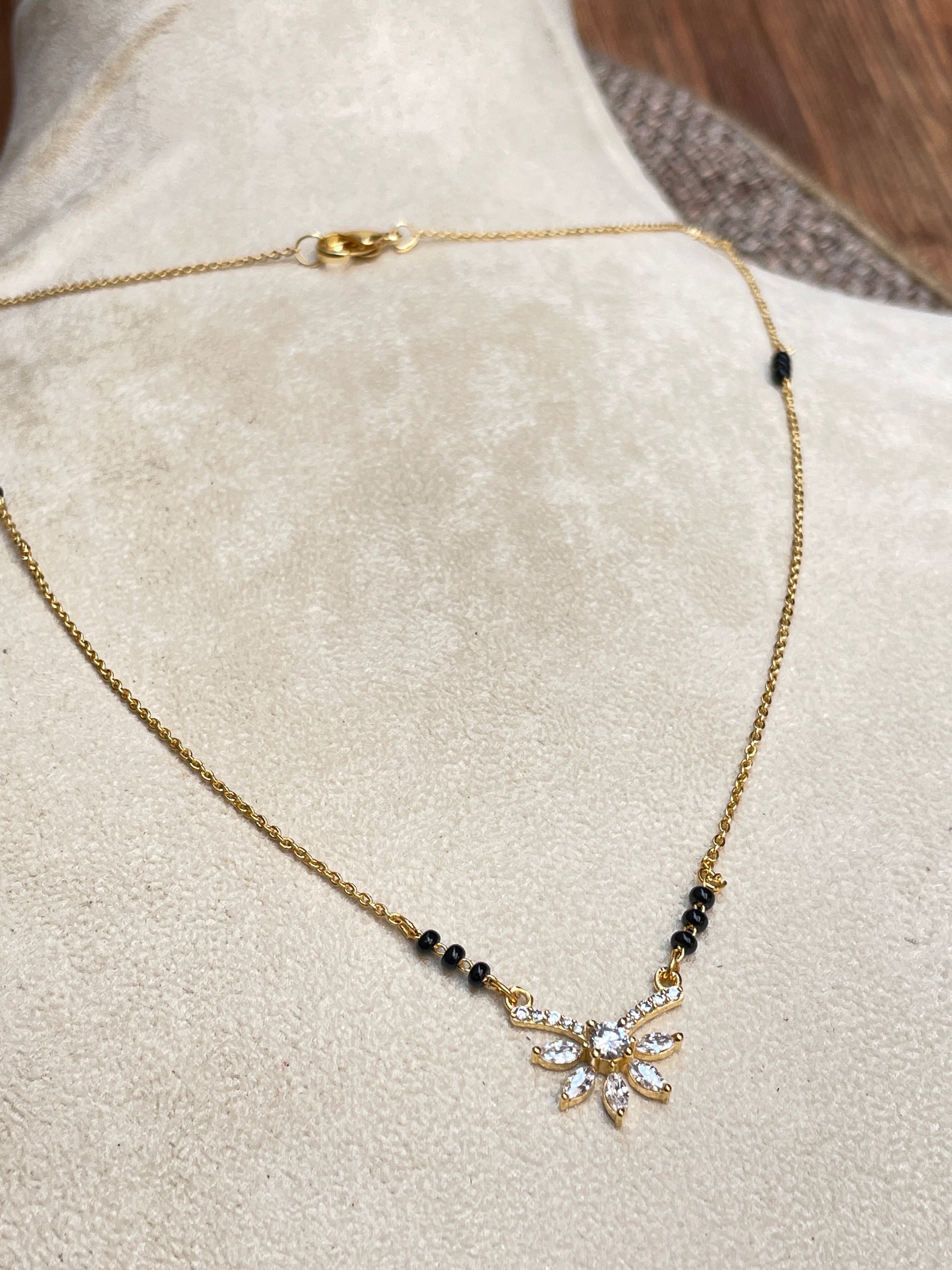 Autograph Morden Gold Diamond Mangalsutra - Abdesignsjewellery