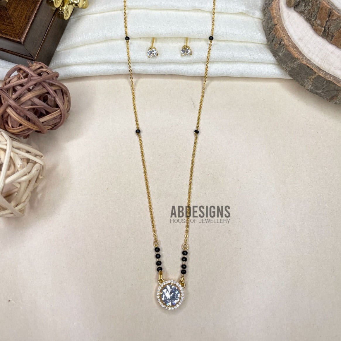 Kiara Advani Wedding Inspired Gold Diamond Mangalsutra