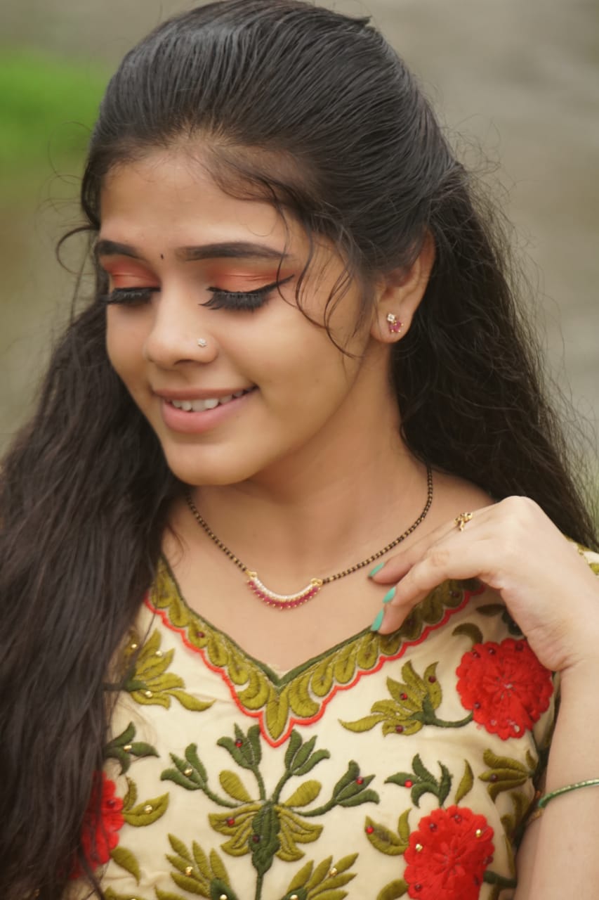 Beautiful Pink Floral Pattern Mangalsutra - Abdesignsjewellery