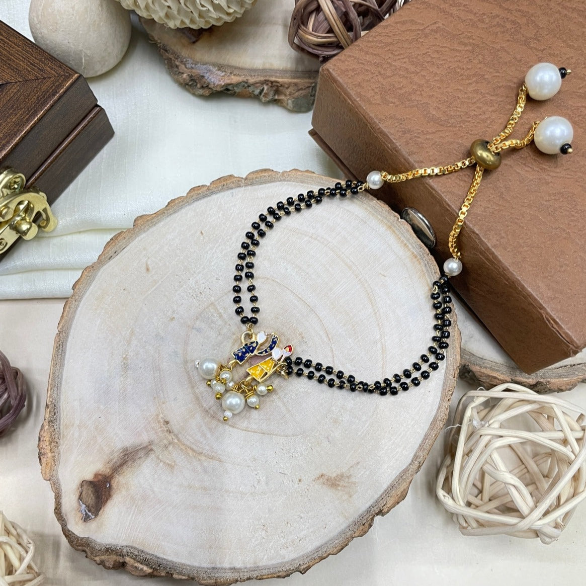 Hand Paint Couple Hand Mangalsutra - Abdesignsjewellery