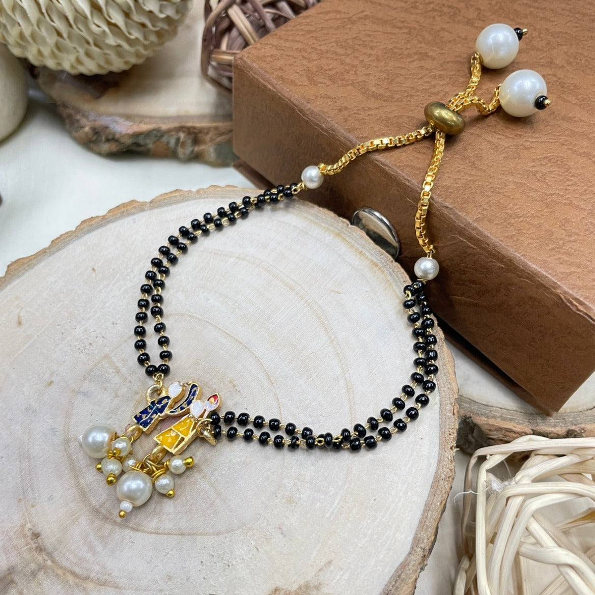 Hand Paint Couple Hand Mangalsutra - Abdesignsjewellery