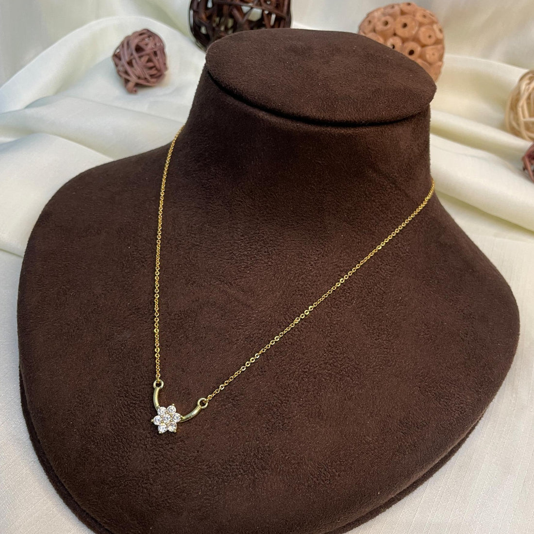 Tiniest Unique Flower Pendant And Chain - Abdesignsjewellery