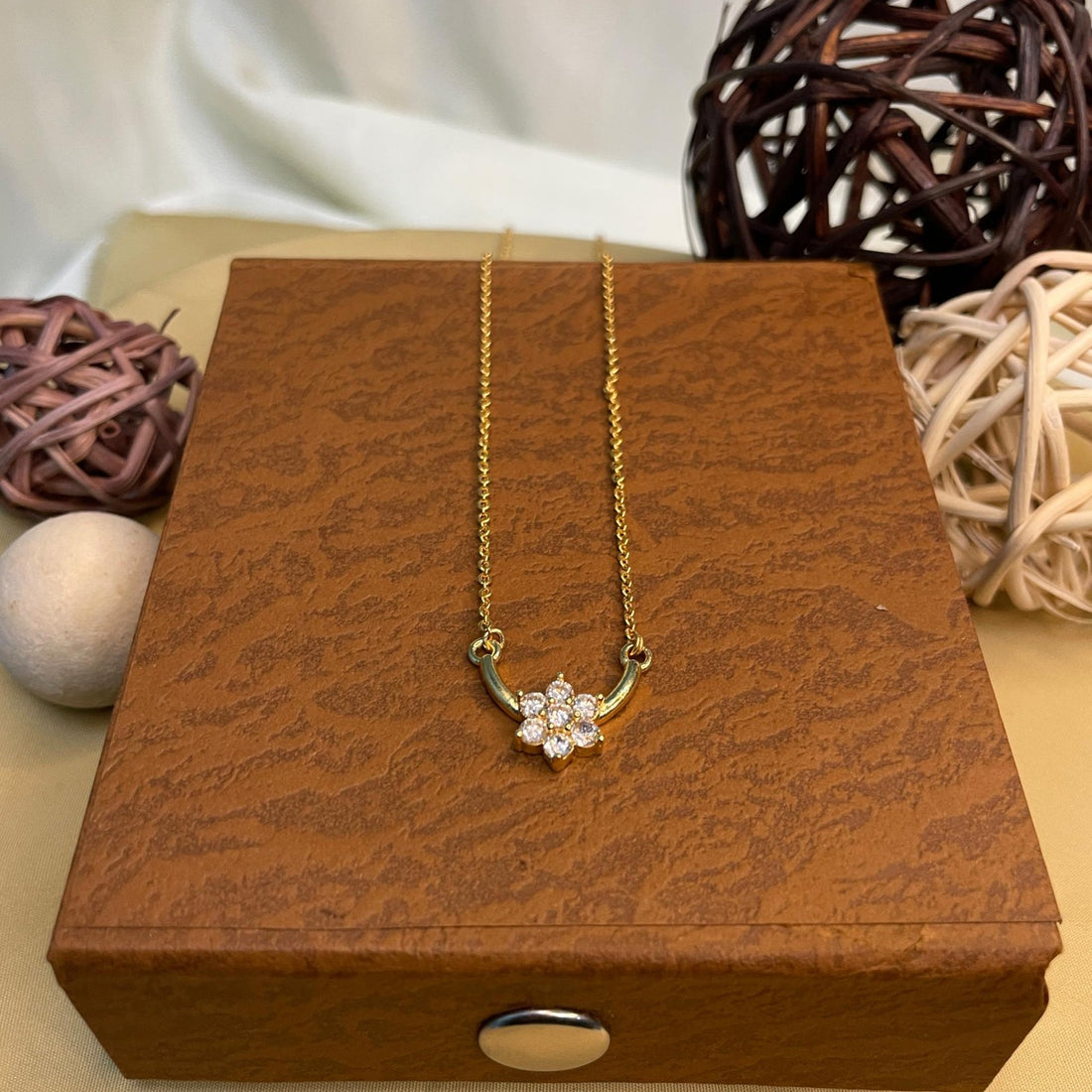 Tiniest Unique Flower Pendant And Chain - Abdesignsjewellery