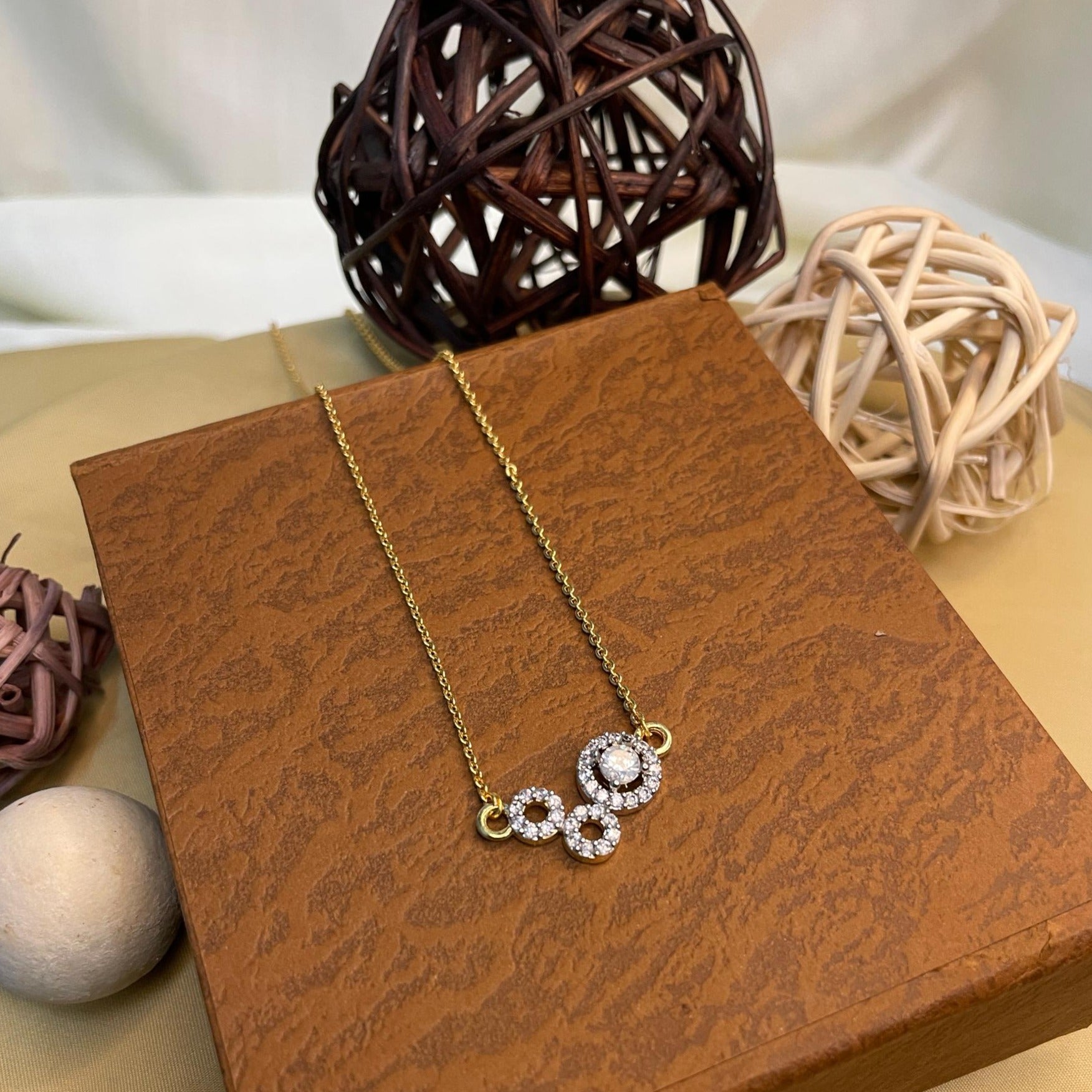 Casual American Diamond Pendant & Chain - Abdesignsjewellery