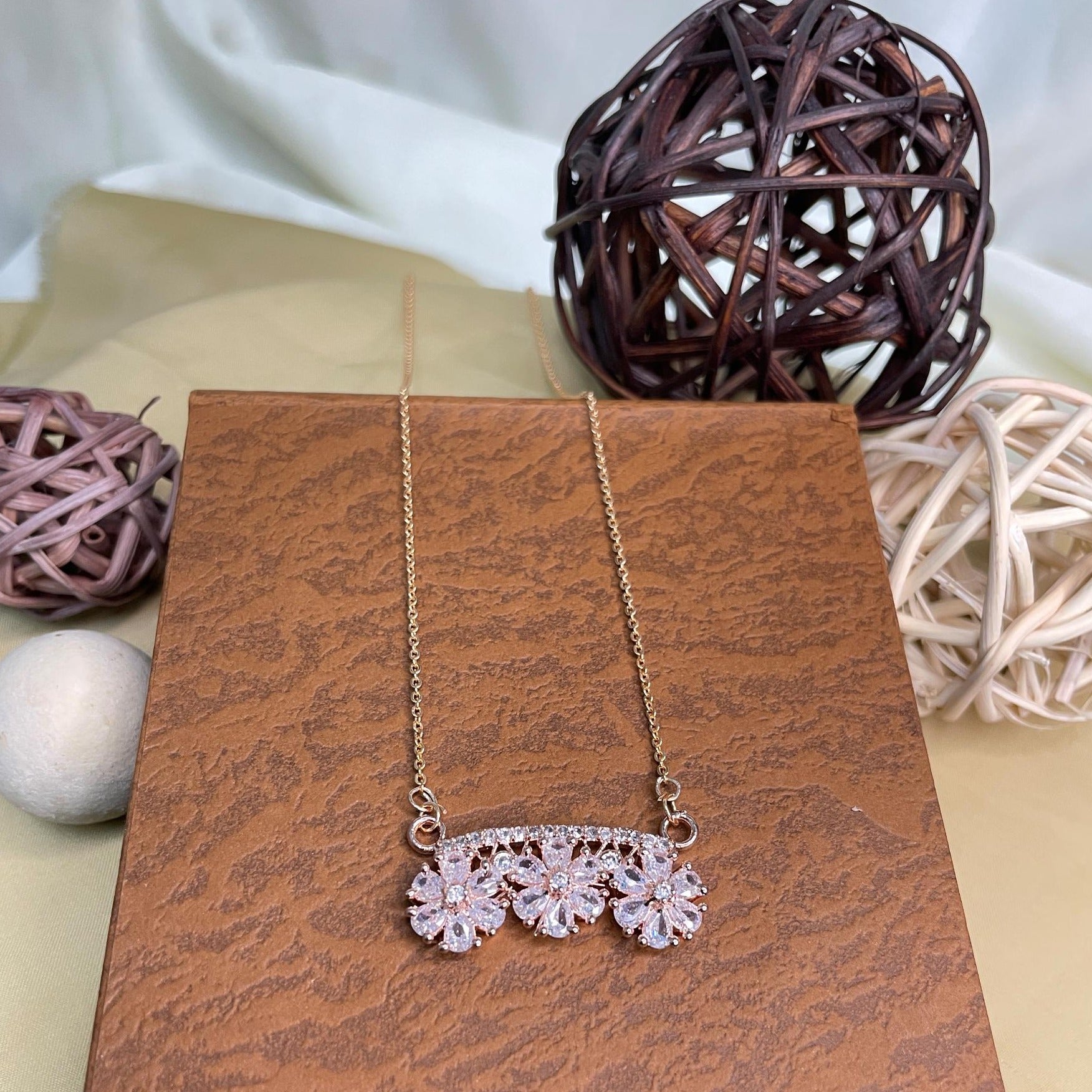 Lovely Three Flower Rose Gold Pendant & Chain