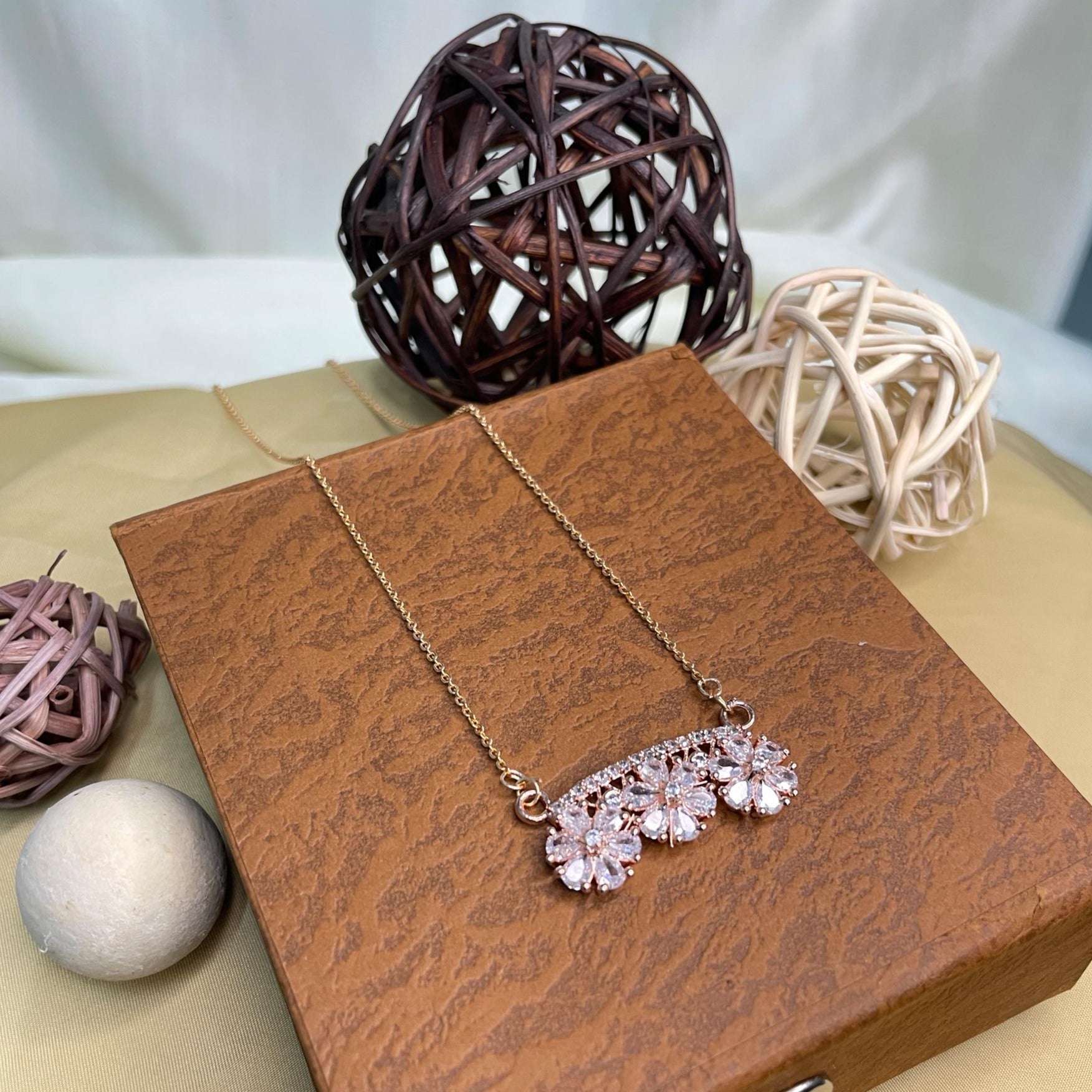 Lovely Three Flower Rose Gold Pendant & Chain