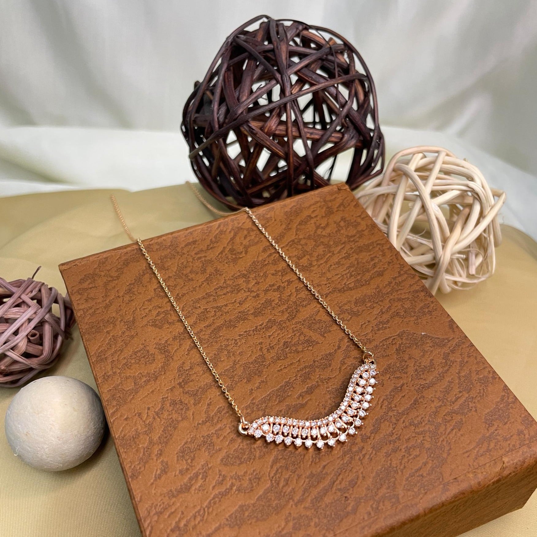 Exquisite Rose Gold Pendant & Chain - Abdesignsjewellery