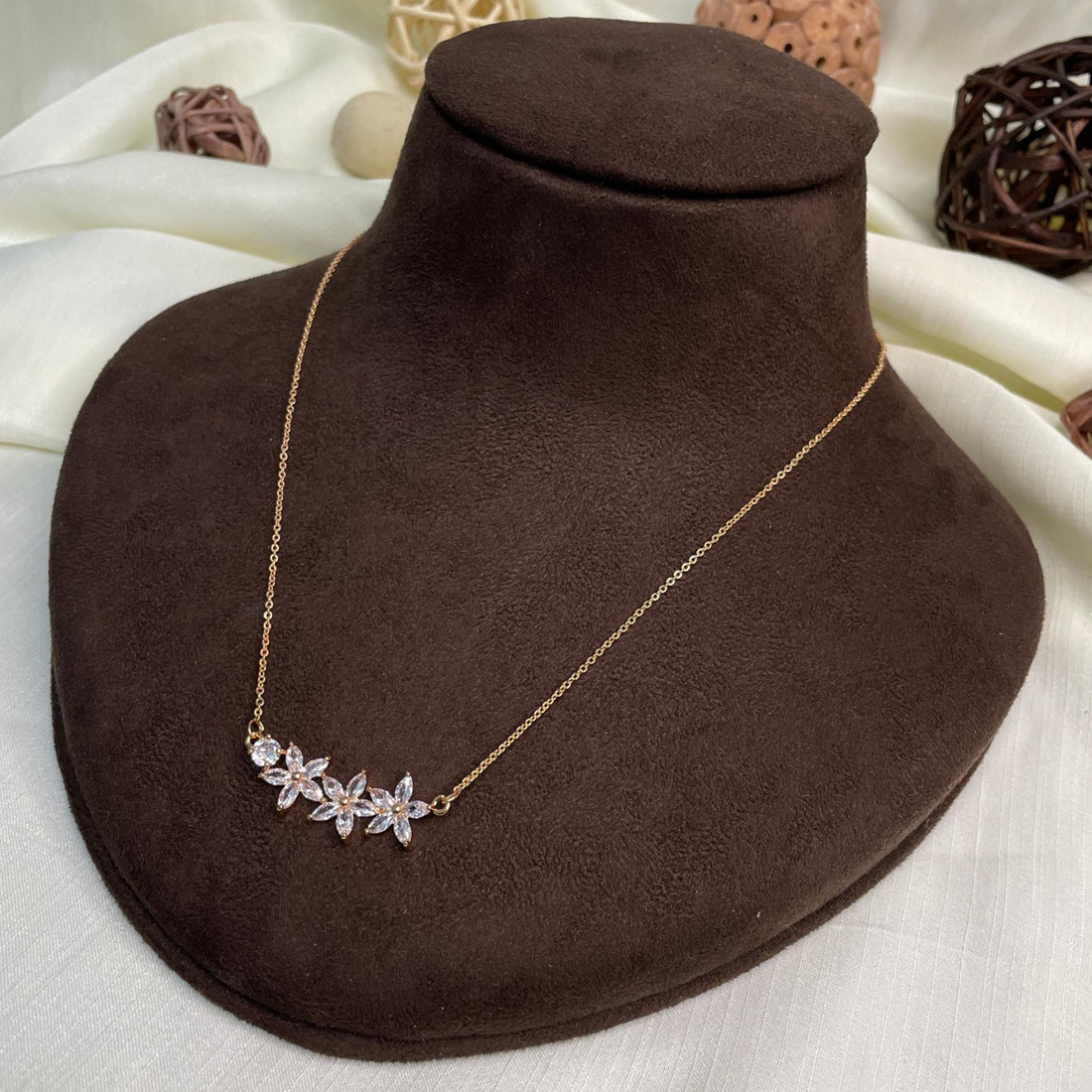 Ethical Diamond AD Stone Pendant & Chain - Abdesignsjewellery