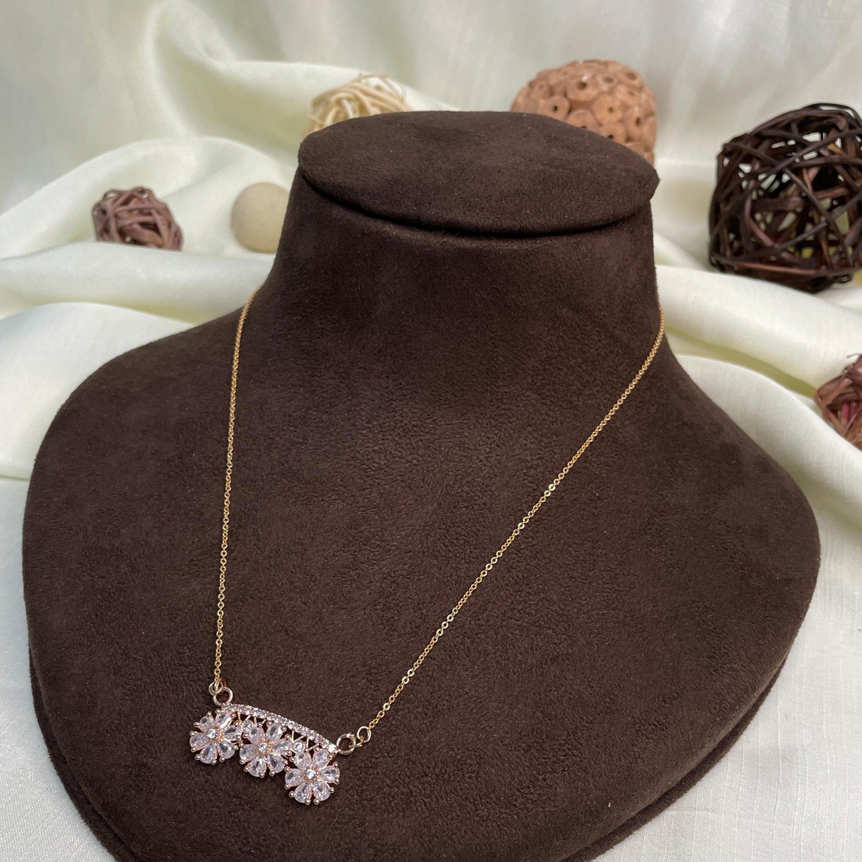 Lovely Three Flower Rose Gold Pendant & Chain