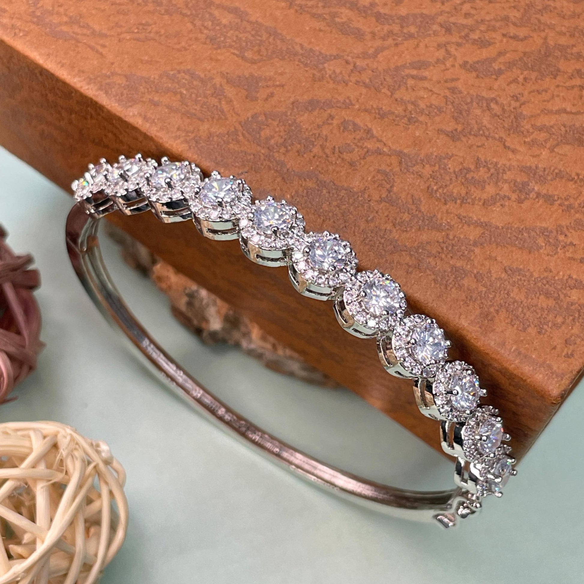 Beautiful High Quality Silver Cz Bracelet - Abdesignsjewellery
