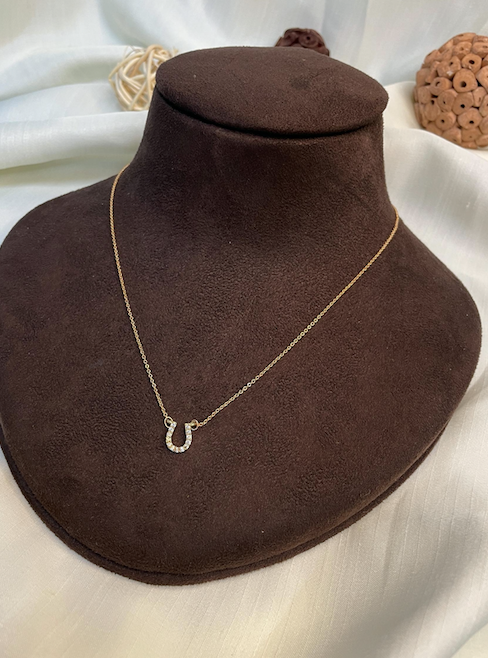 Gold Horse Shoe Necklace Chain