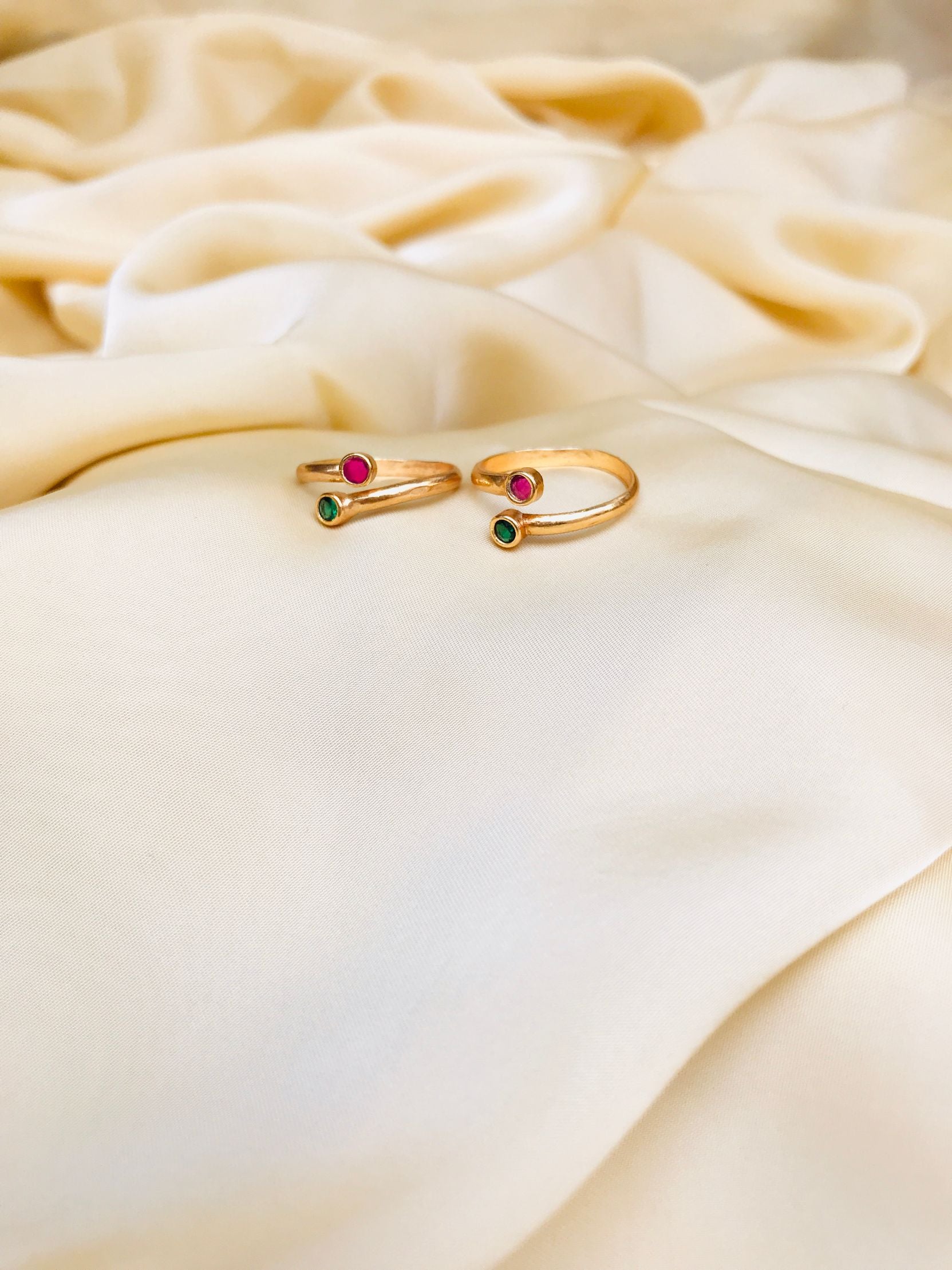 Green & Pink Gold Oxidised Toe Rings - Abdesignsjewellery