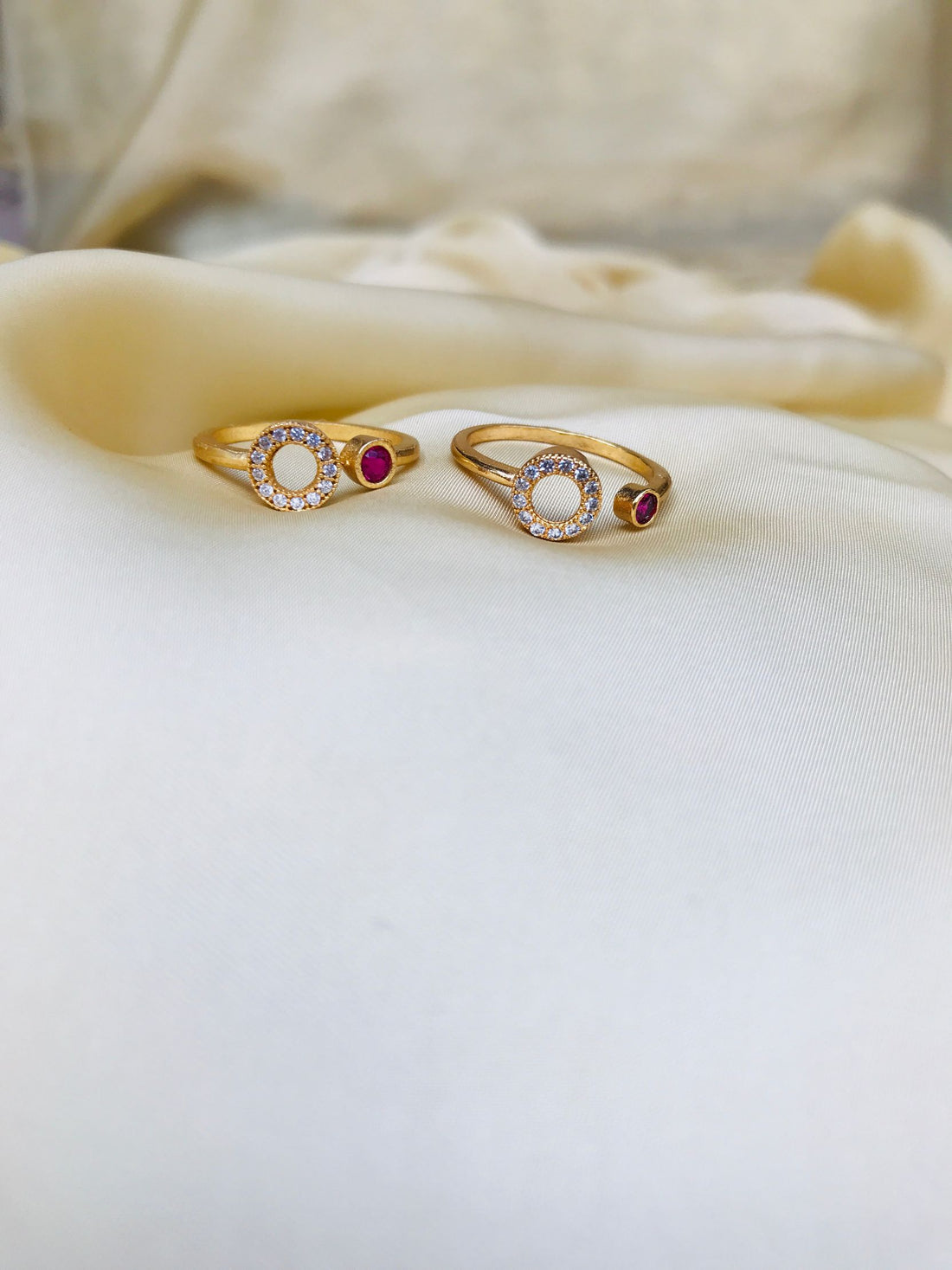 Round American Diamond Toe Rings - Abdesignsjewellery