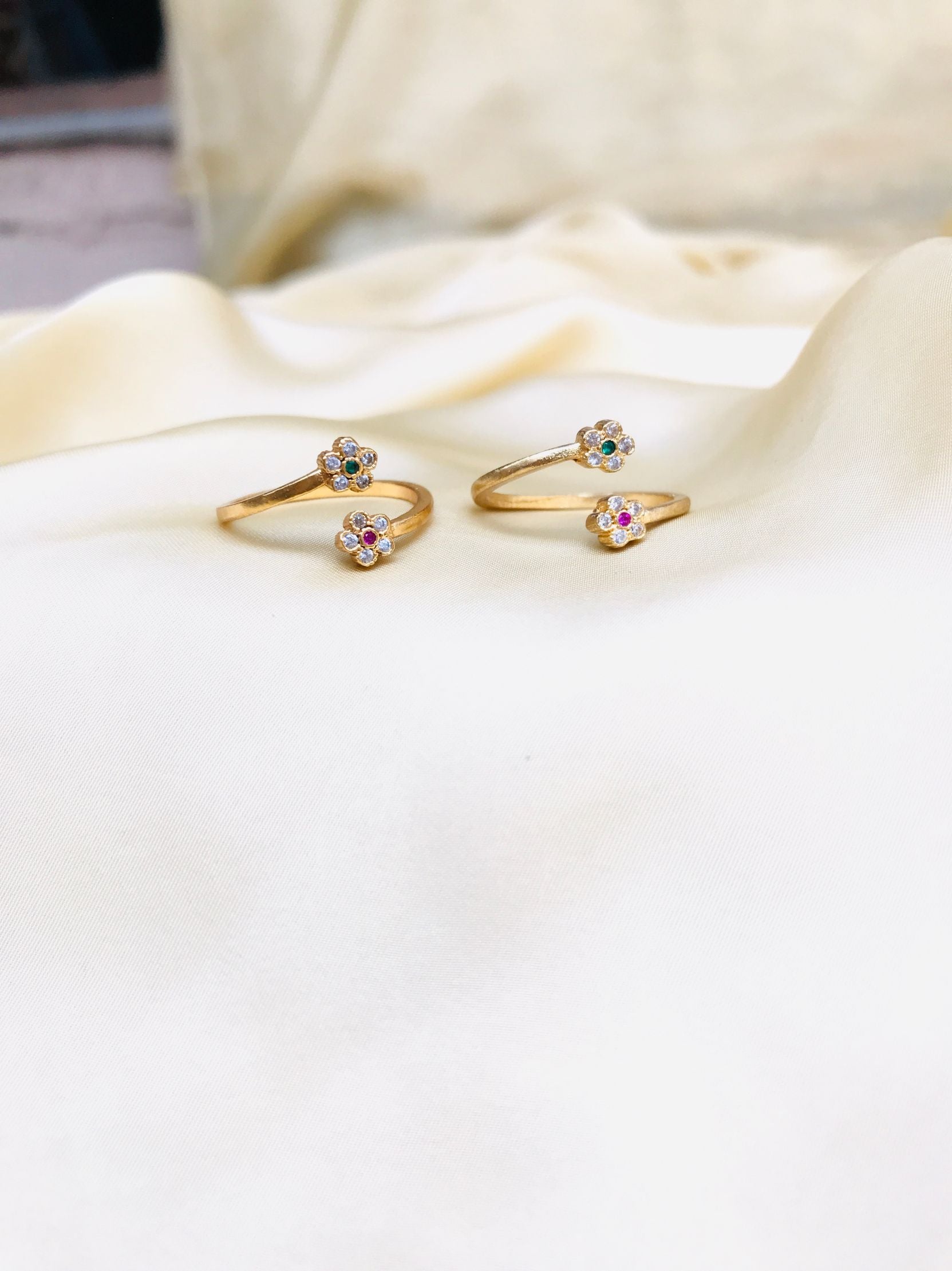 Multicolour Flower Pattern Toe Rings - Abdesignsjewellery