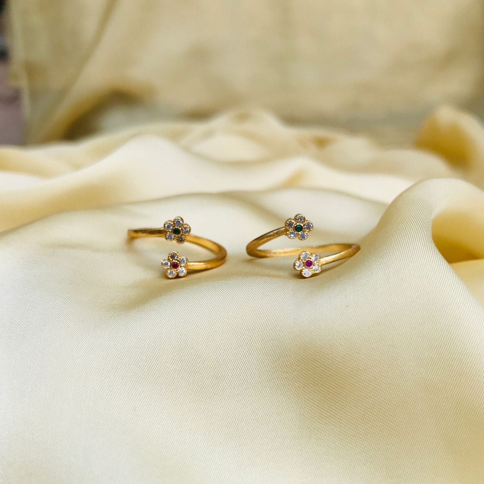 Multicolour Flower Pattern Toe Rings - Abdesignsjewellery