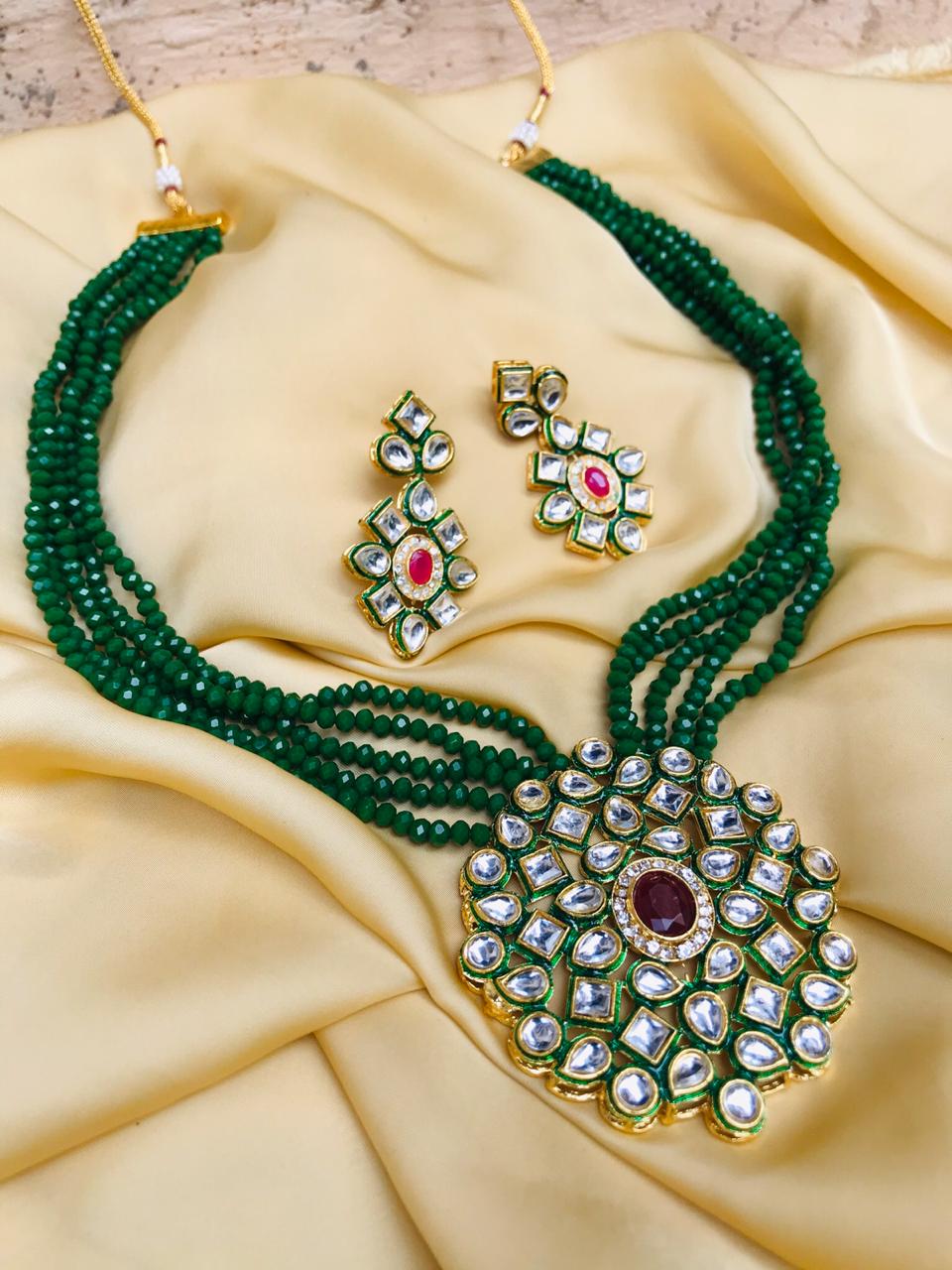 Pretty Green Beaded Kundan Necklace