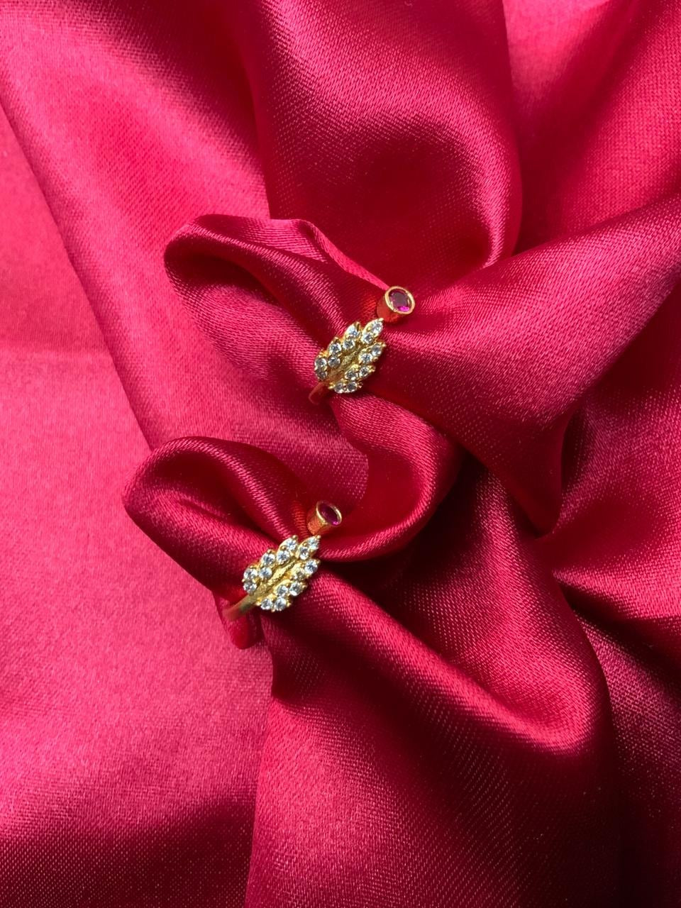 Beautiful Allure Bejewelled Women Toe Rings - Abdesignsjewellery