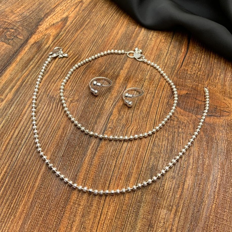 Shimmering Charming Women Anklets & Toerings Combo Jewellery