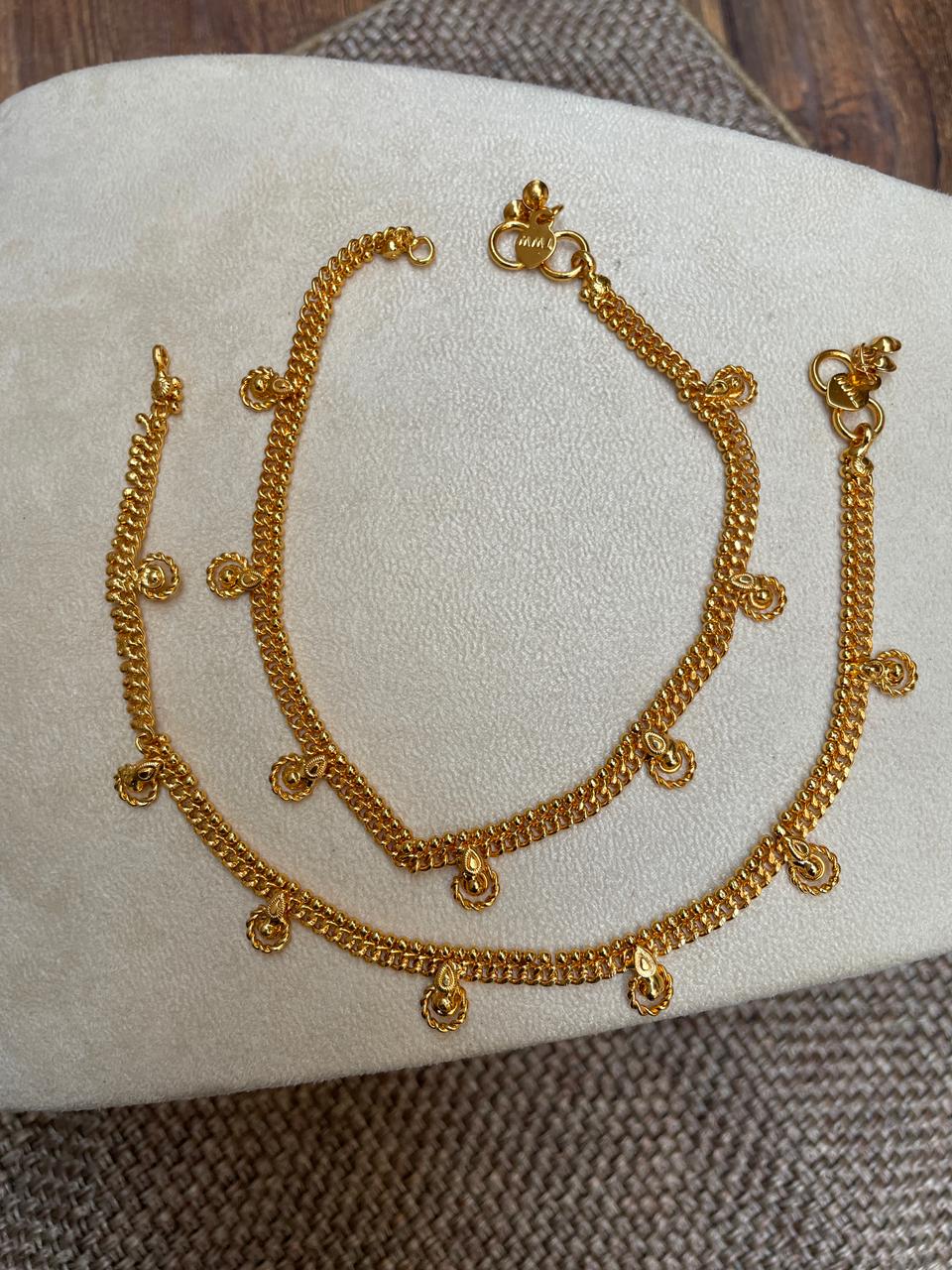Glittering Gold Plated Women Anklets - Abdesignsjewellery