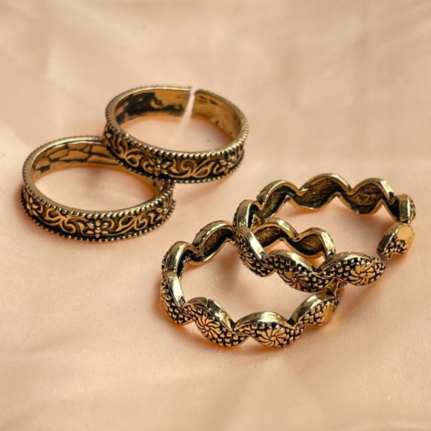 Elegant Gold Oxidised Toe Rings Combo
