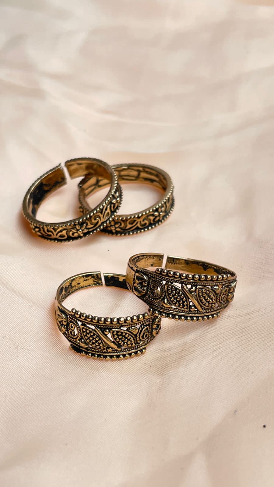 Beautiful Gold Oxidised Toe Rings Combo - Abdesignsjewellery