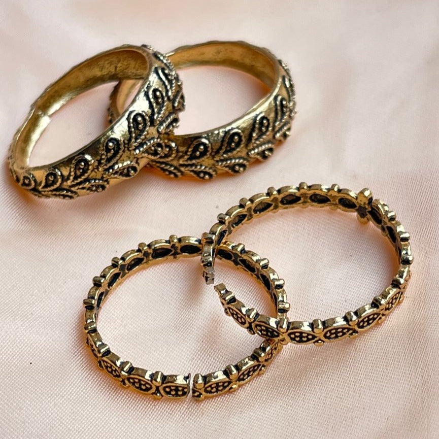 Alluring Gold Oxidised Toe Rings Combo - Abdesignsjewellery