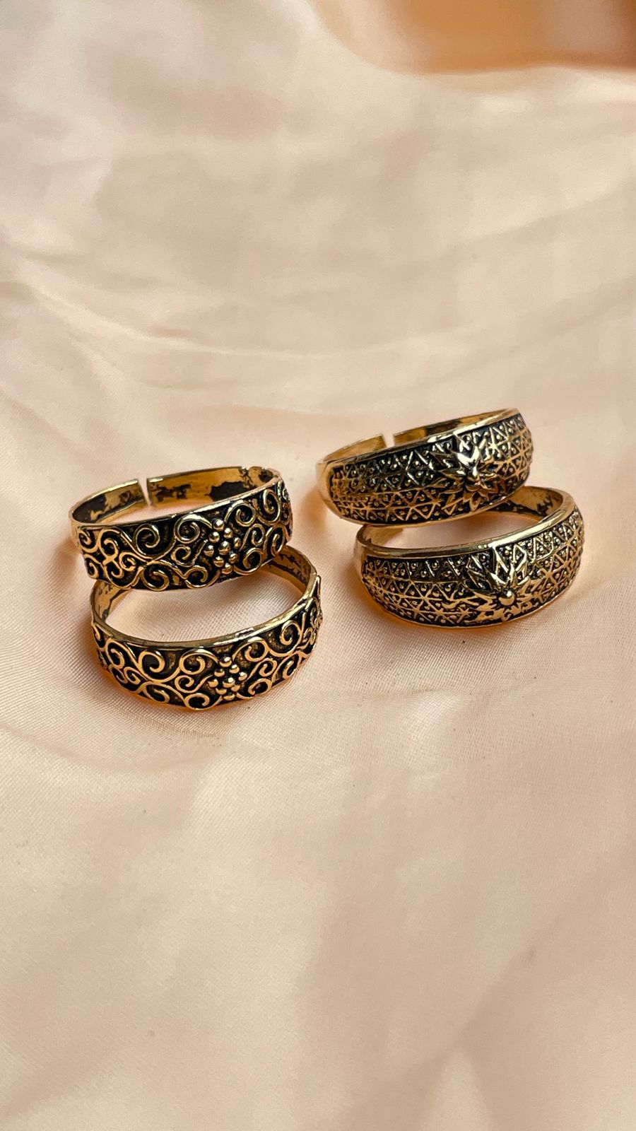 Flowerish Gold Oxidised Toe Rings Combo - Abdesignsjewellery