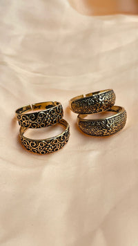 Thumbnail for Flowerish Gold Oxidised Toe Rings Combo - Abdesignsjewellery